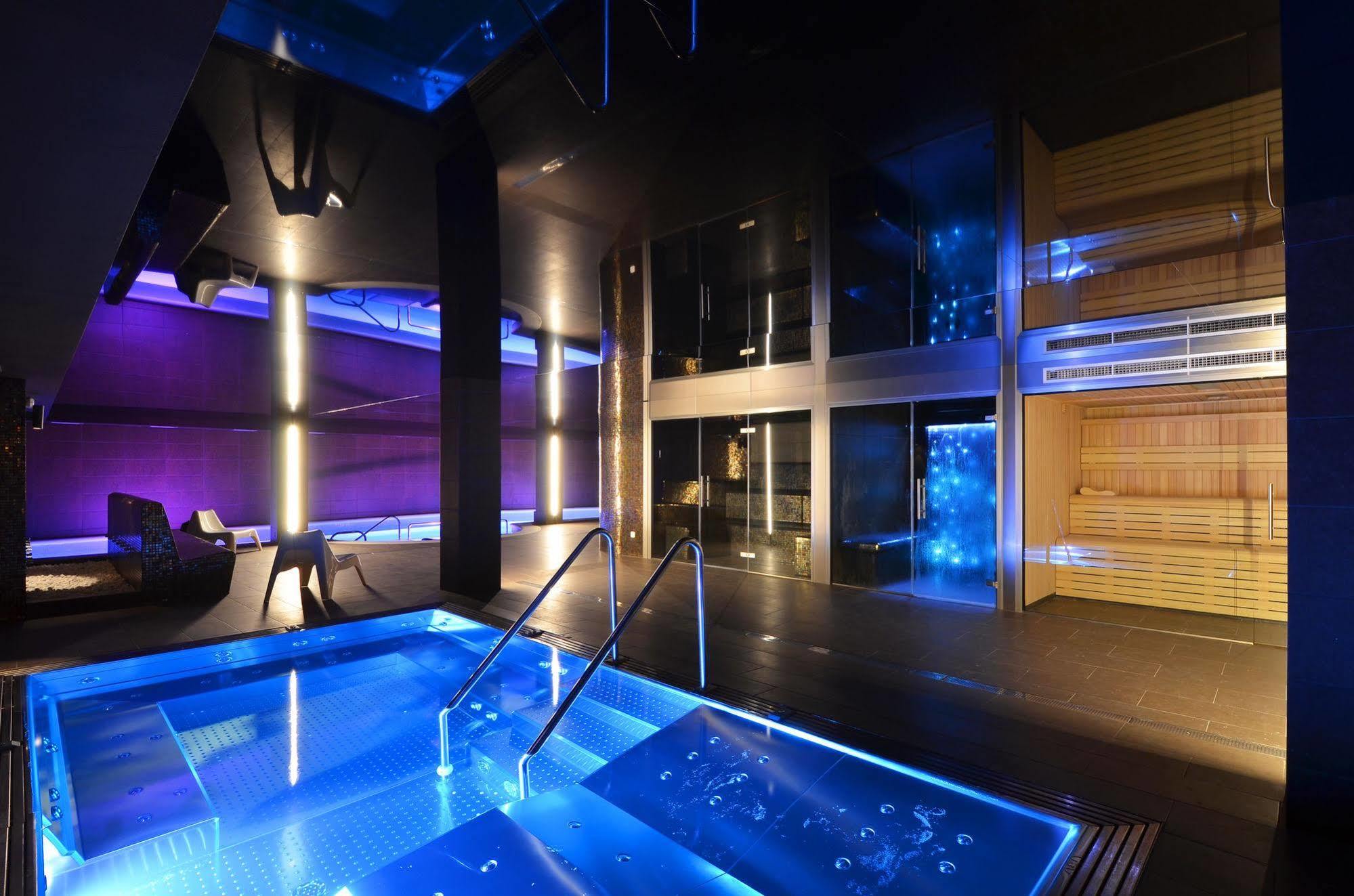 Hotel Spa Acevi Val d’Aran Vielha Bagian luar foto